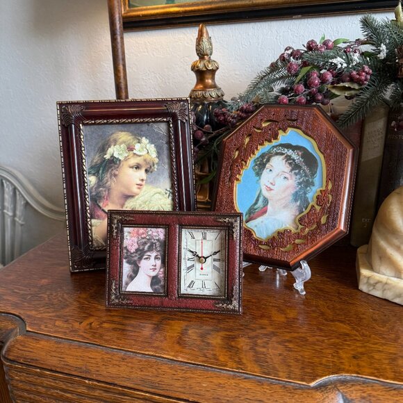3 Vintage Victorian Frames - Picture 10 of 13